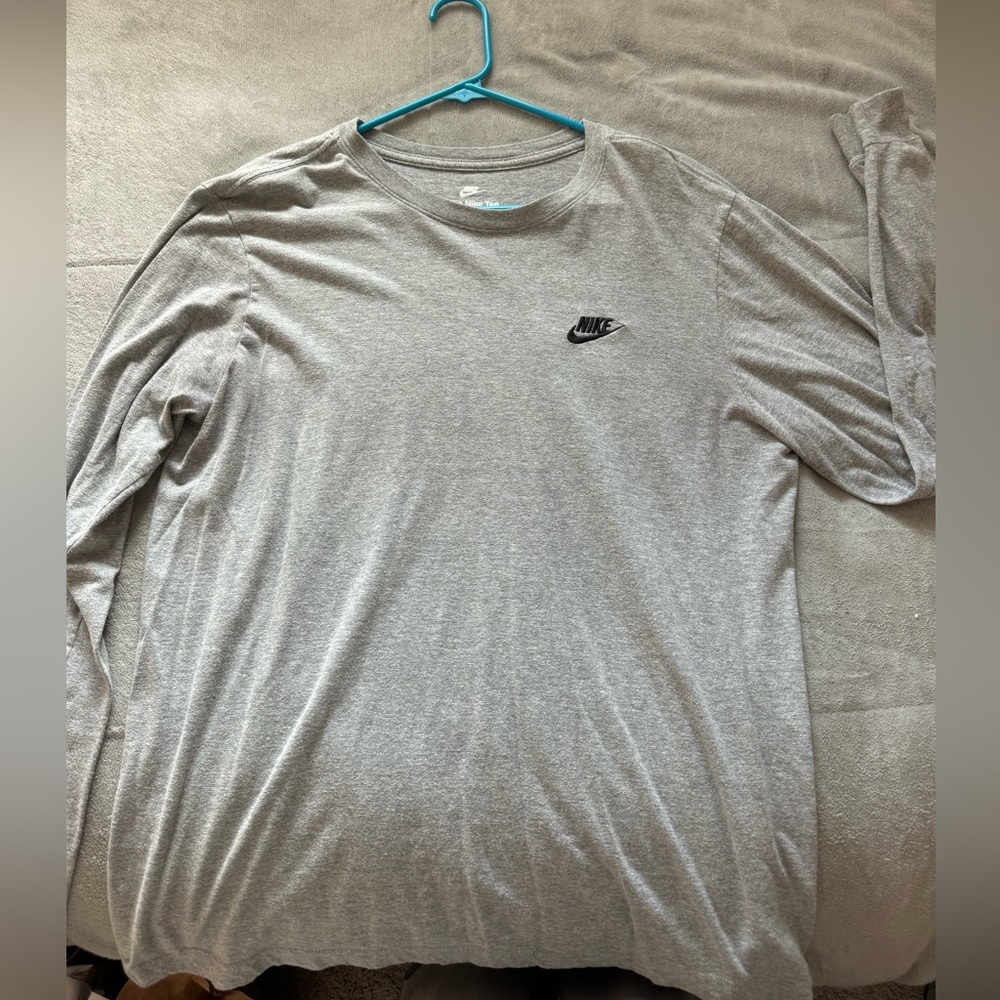 Nike Heather Gray Long Sleeve Top